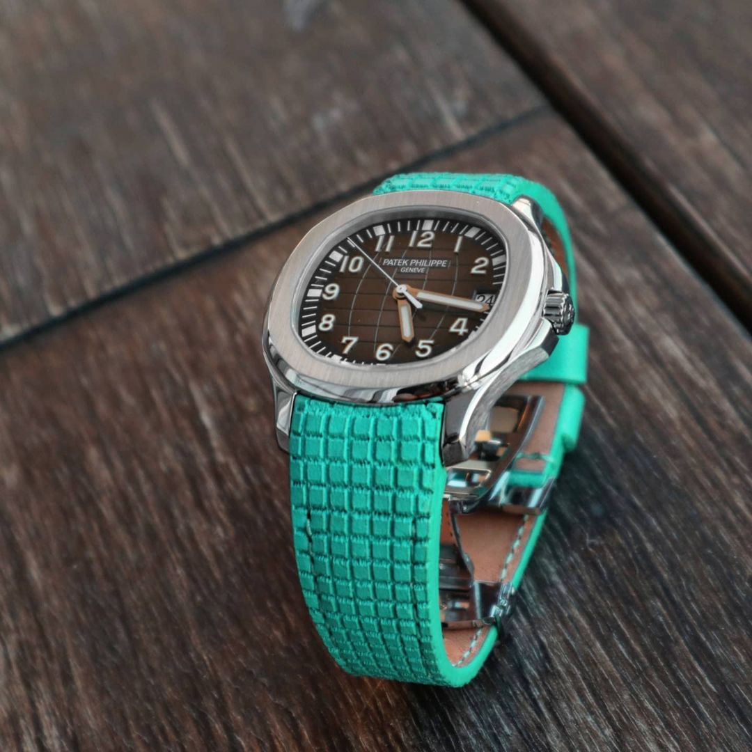 Extreme Chessboard Tiffany Blue