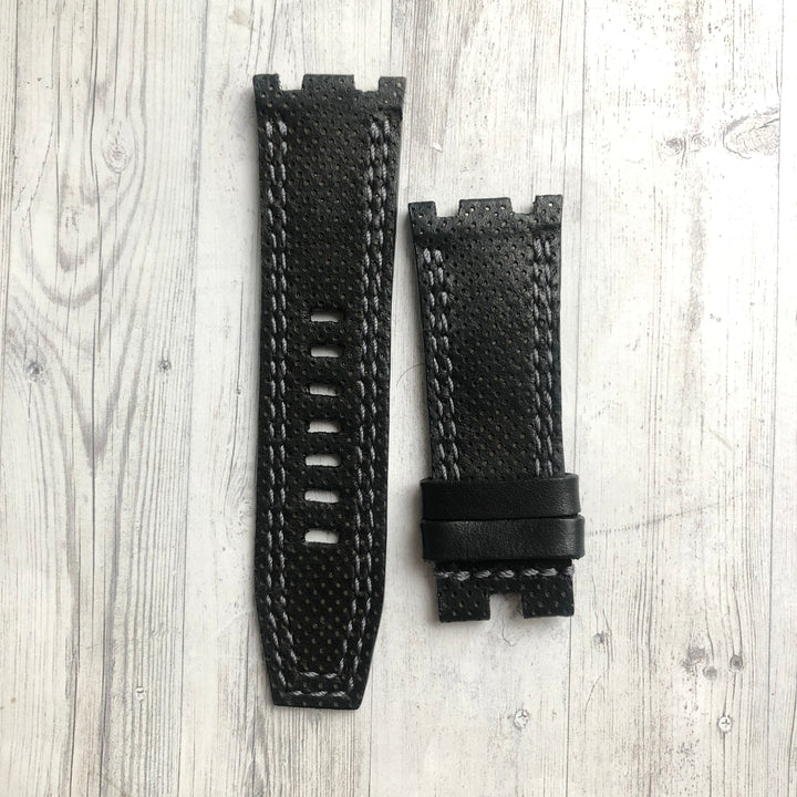 Ready stock AP ROO 42mm - AP Perforated Black