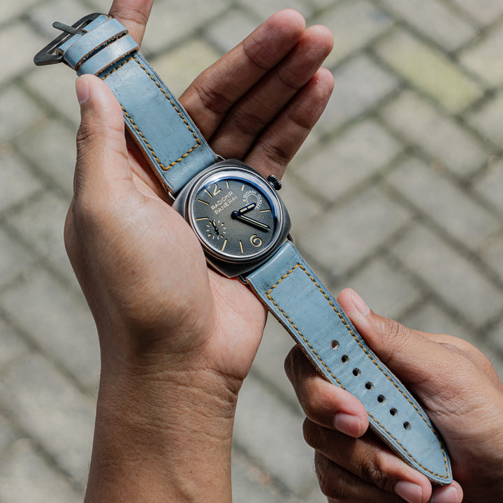 Vague Blue Strap