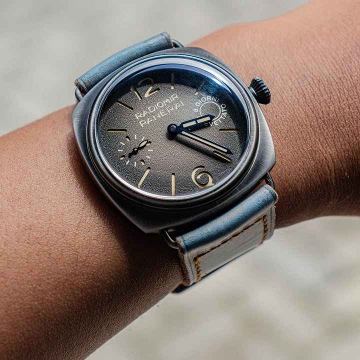 Vague Blue Strap