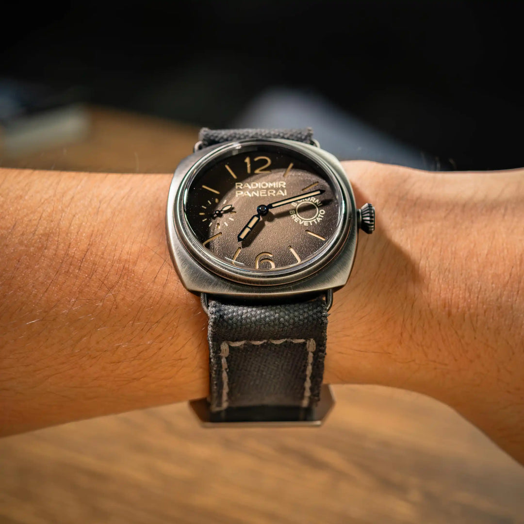 Canvas Noir