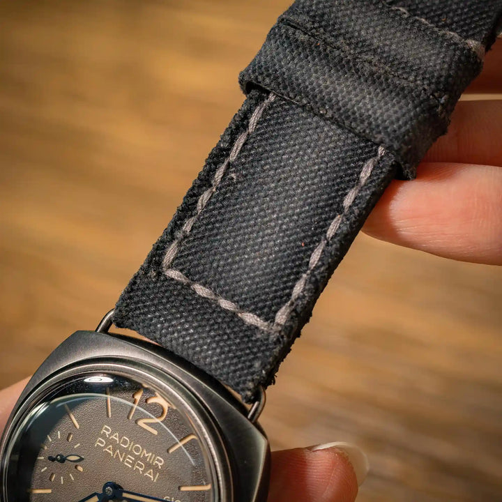Canvas Noir