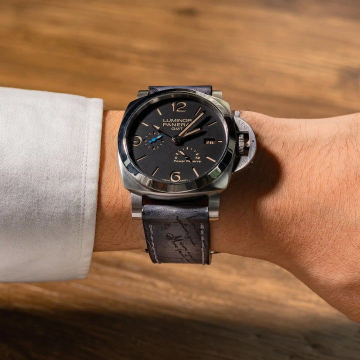 Grey Patina Scritto