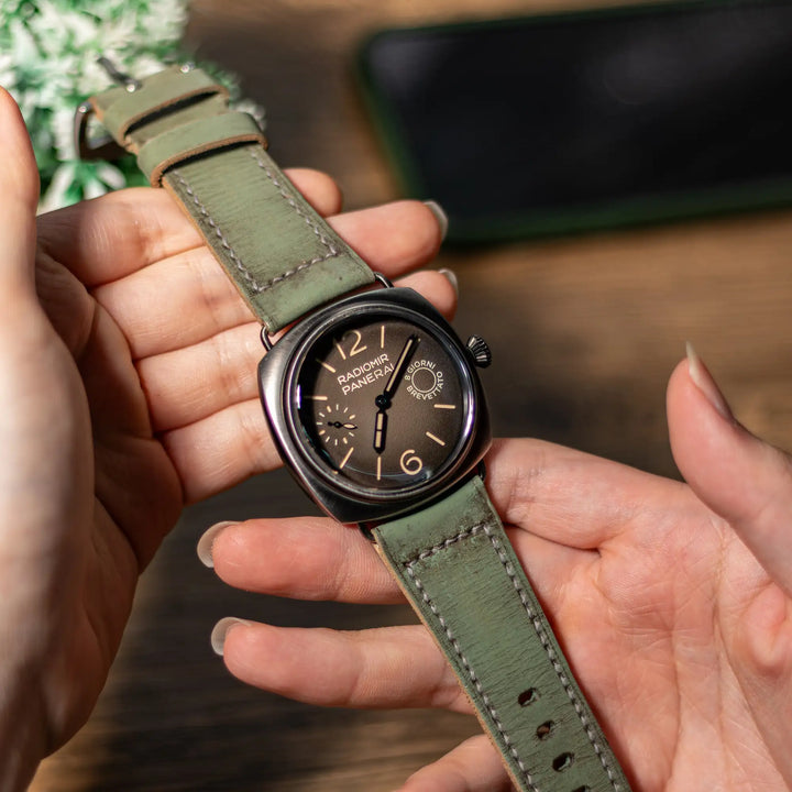 Vague Green Strap