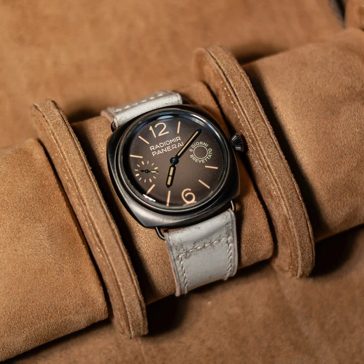 Vague White Strap